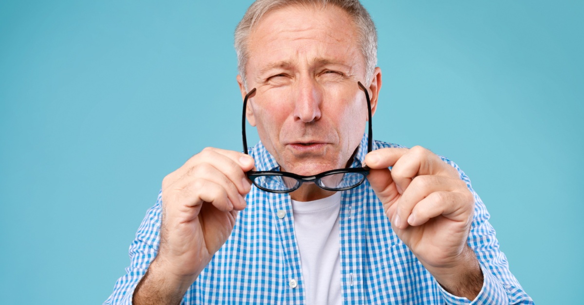 Causas del desprendimiento de retina y cómo tratarlo