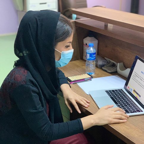 Передача передового опыта в области неонатальной и детской реанимации 