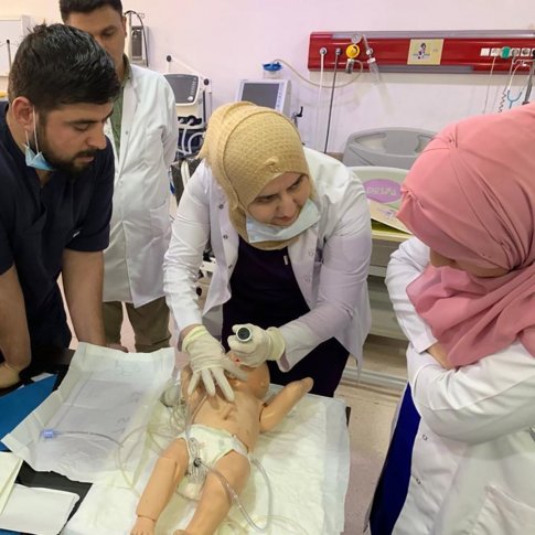 Передача передового опыта в области неонатальной и детской реанимации 