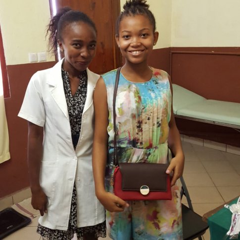 TRANO NY RENY (Дом матери) - комплексная социальная и медицинская программа для нуждающихся молодых женщин в городе Амбанджа