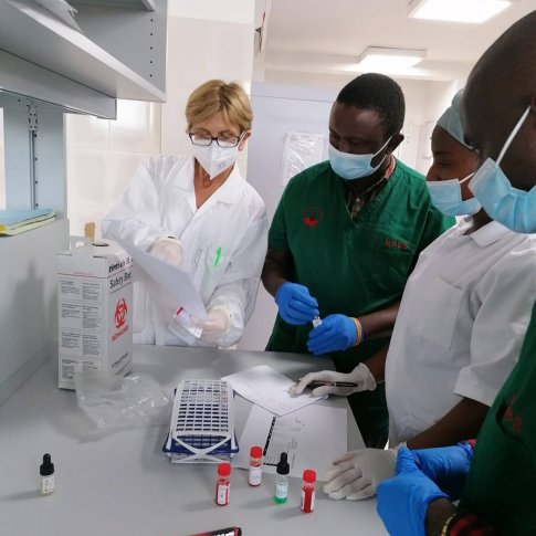 Creación del primer Centro de Transfusión de Sierra Leona