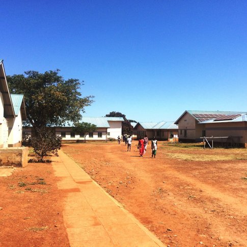 Улучшение услуг, предоставляемых больницей Комбони в Вау в рамках ее клинических и образовательных обязанностей